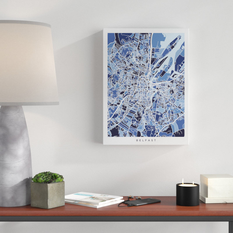 «Belfast Northern Ireland City Map Blue» par Michael Tompsett, impression sur toile, H 19 po x l 14 po x P 2 po