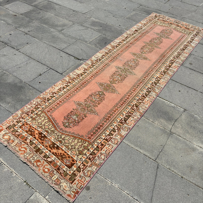 Tapis de couloir anatolien vintage rétro avec un motif oriental rose doux idéal pour les escaliers