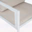 Ensemble de 2 chaises d'extérieur élégantes toutes saisons, structure en aluminium blanc avec coussins beiges, capacité de 300 lb-156427561-156427562