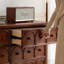 Armoire d'appoint en bois manufacturé brun foncé