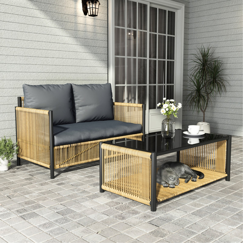 Jardin extérieur Pe 2 avec coussins gris et table utile - Conception pratique