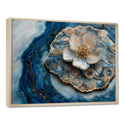 Fleur de pommier dans une rivière à encre dorée et bleue II - Art floral