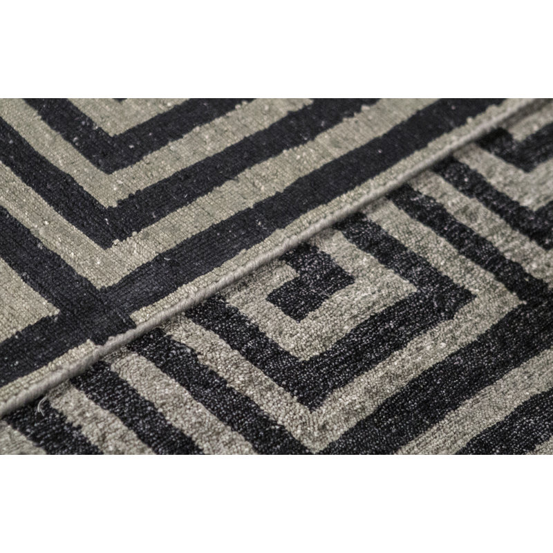 Windsom Geometric Area Rug in Charcoal