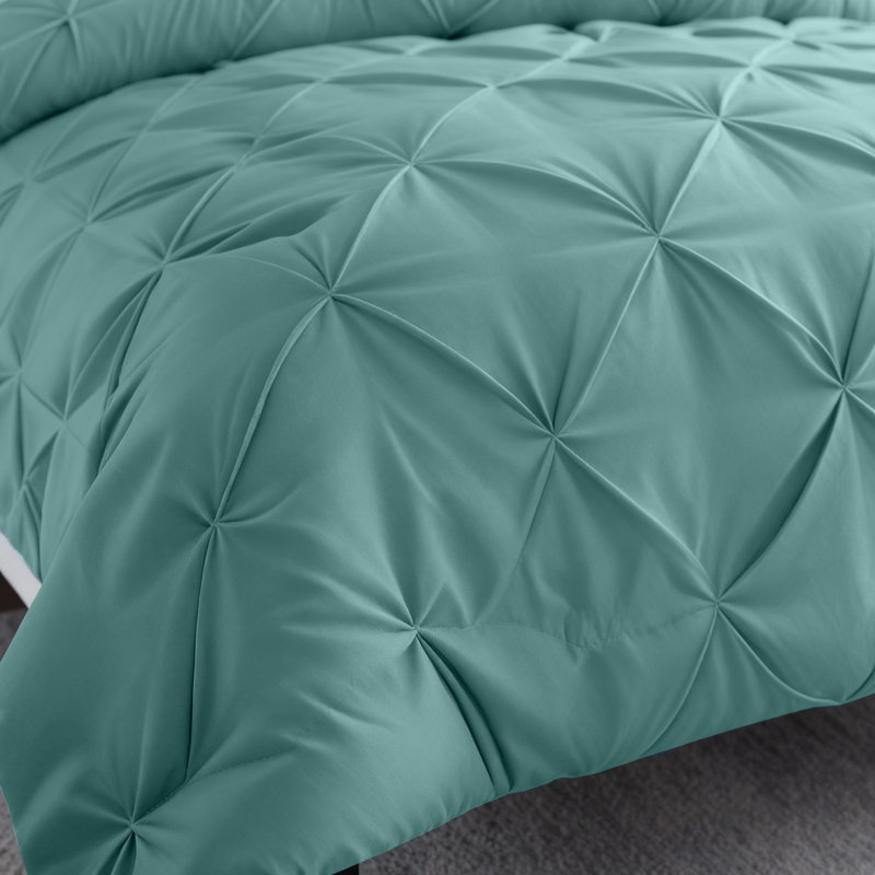 Aspire Homeware High Quality Microfiber Pintuck Design Duvet Cover With Pillowcases, Super King Duvet Cover  + 2 Pillowcases