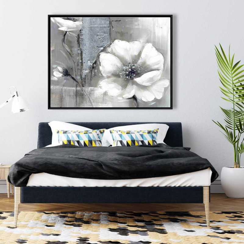 Fleurs encadrées monochromes et argentées