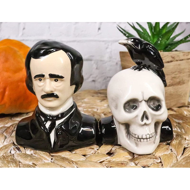 Figurines & Sculptures