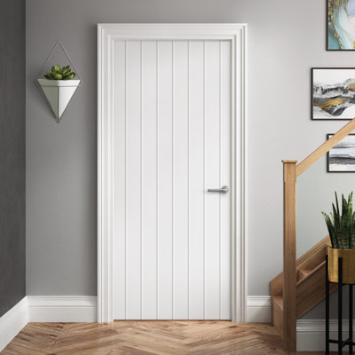 Porte standard peinte en bois manufacturé