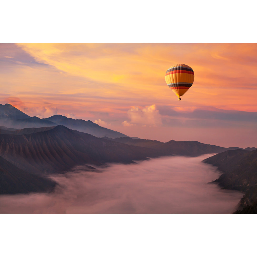 Leinwandbild Reise im Heißluftballon