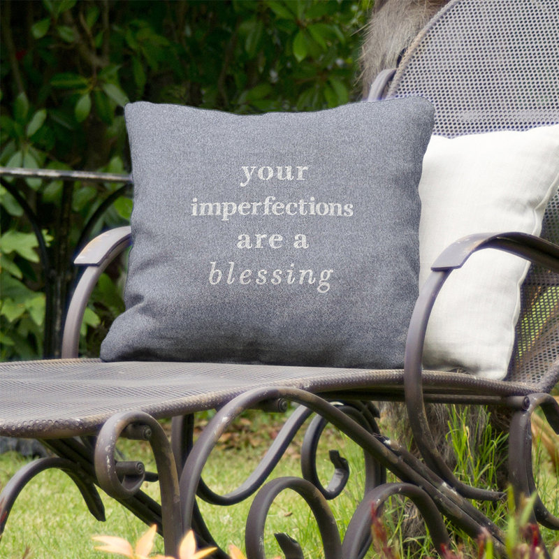 Coussin intérieur/extérieur inspirational imperfections, 16 po x 1 po, Bleu / blanc