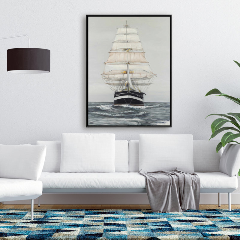 Bateau expédiant doucement par une journée nuageuse - toile de chambre marine
