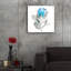 «Spirit Flower 1 Blue C» par Danhui Nai, art mural en verre acrylique, 24 po x 24 po