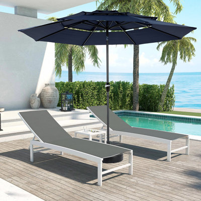 Parasol automatique à 3 niveaux 10 pi pour terrasse de piscine - Bleu marine. Structure en aluminium, auvent 100% et tissu de patio ventilé, 8 nervures en acier, système à manivelle