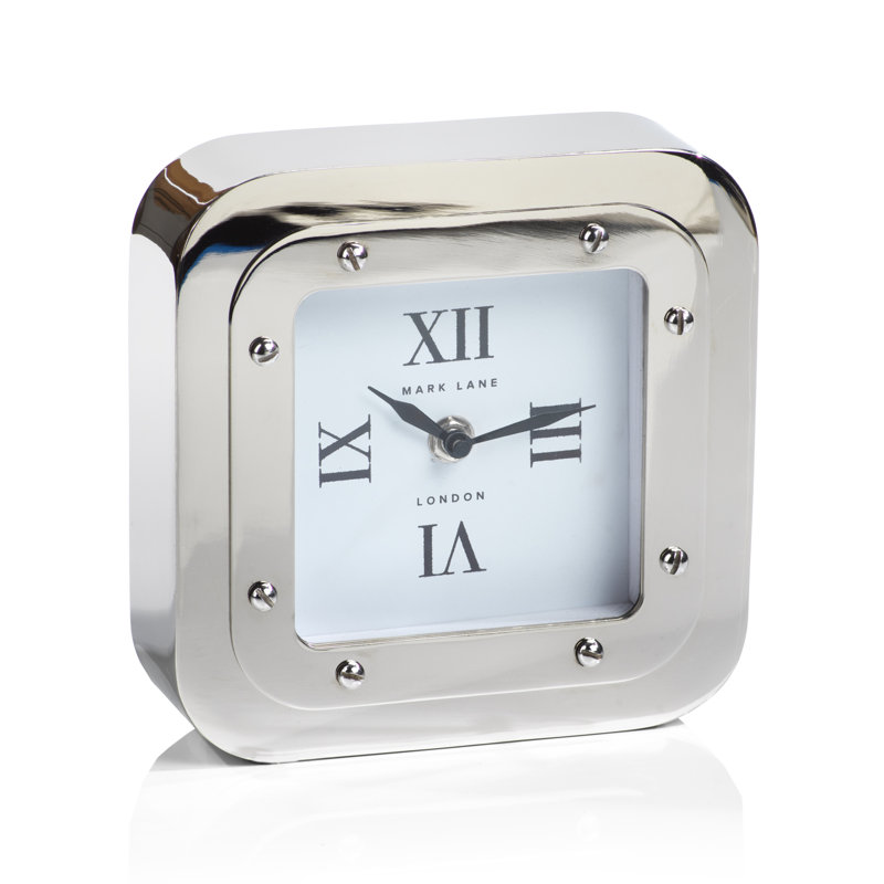 Horloge de table en métal analogique, H 5,5 po x l 5,5 po x P 2 po, Argent