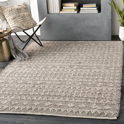 Aquiel Oriental Indoor Rug