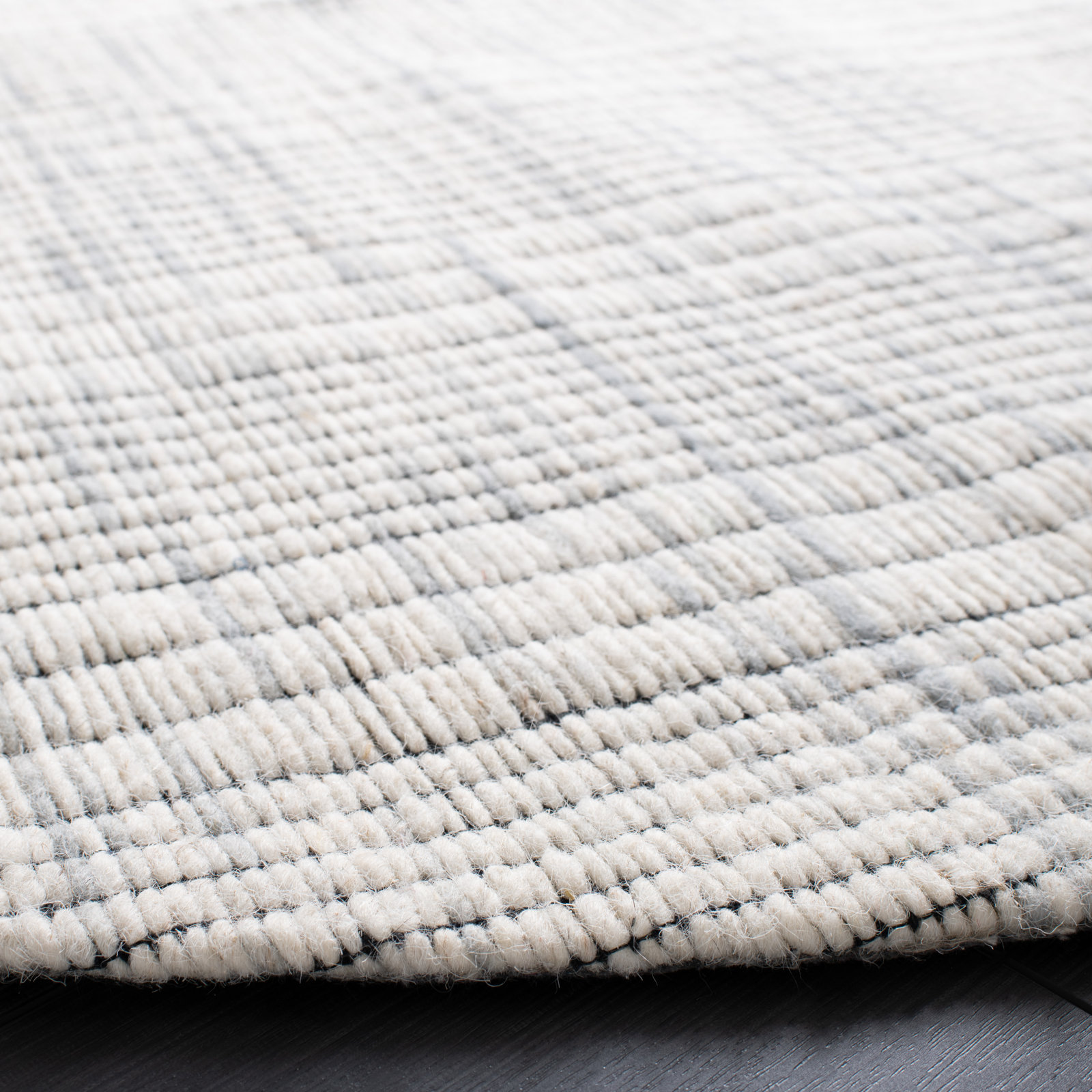 Hoxton Gray Beige Hand-Woven Striped Wool Rug, Round 6'