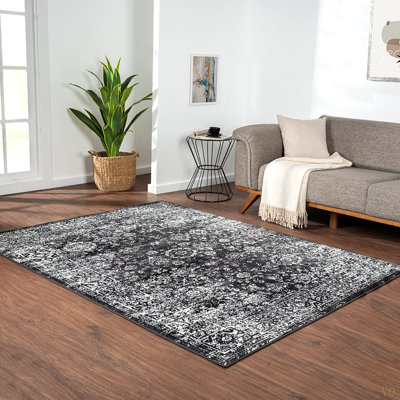 Tapis persan tissé délavé rétro