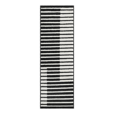 Latitude Run® Namsen Nikolis Rug Black