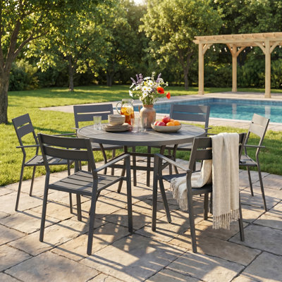 6-Person Patio Dining Set With Metal Chairs