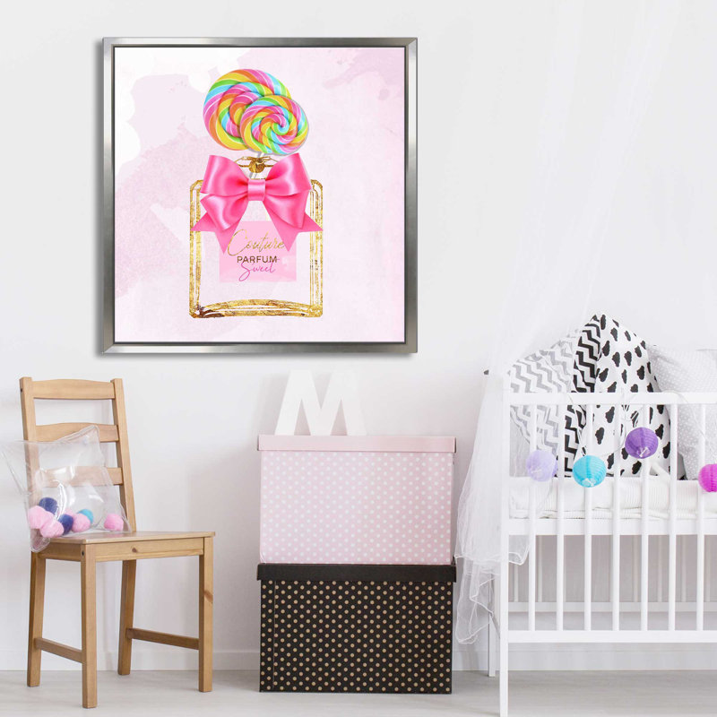 Sweet Perfume (Square) par By Jodi - impression, Cadre flottant argent, H 31,5 po x l 31,5 po x P 2 po