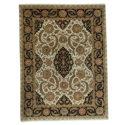 Hand Woven Wool Oriental Area Rug