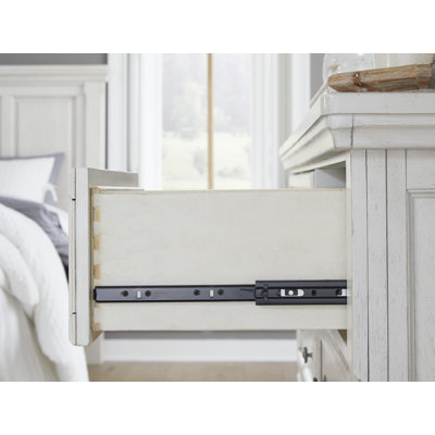 Mikado 39.5'' W 5 - Drawer Dresser