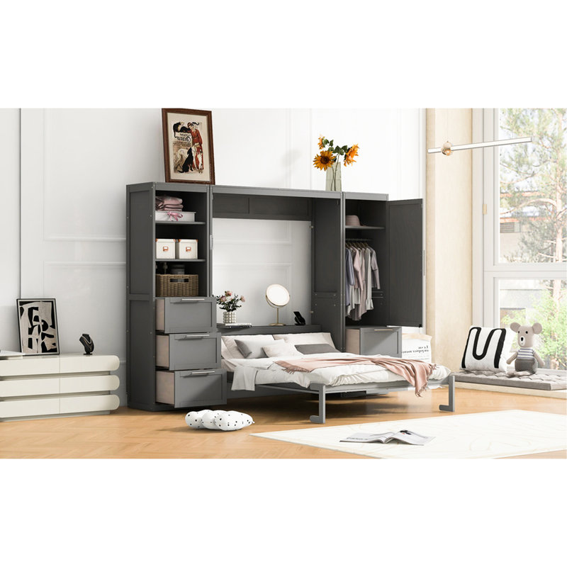 Grand lit gris avec tablette sous le lit et garde-robe latérale pour un lit de taille ordonnée, transformant la pièce en espace fonctionnel