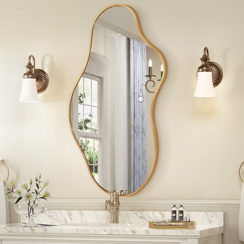 Miroir mural asymétrique, Doré, 36 po x 20 po