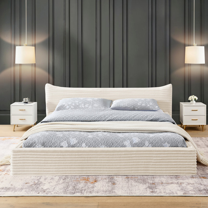 Grand lit tapissier avec structure en velours, lit plateforme au sol, aucun sommier requis, Beige