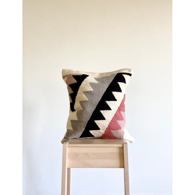 Coussin symétrique, 1 pi 10 po x 1 pi 10 po