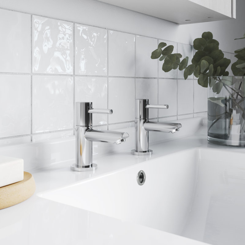 Series 2 Pillar Tap