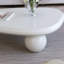 Table basse de 6 mm avec plateau en verre trempé avec tablettes ouvertes et armoires, design moderne et fonctionnel pour tout salon