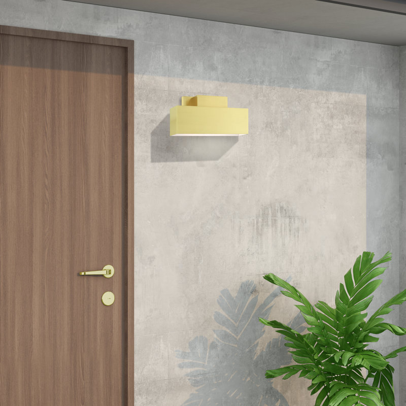 Lynx Wall Light, Satin Brass