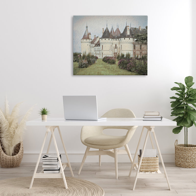 "French Castle Landmark", art mural par Graffi *ee Studios, H 30 po x l 40 po