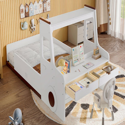 Structure de lit simple au sol avec une forme de voiture intéressante, cadre de lit de voiture pour enfants avec tiroirs de rangement, avec fenêtre décorative et bureau, style enfantin