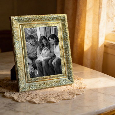 Antique Gold 1PC 8" x 10" Simple Picture Frame with Decorative Profile