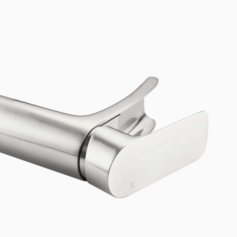 Robinet cascade à poignée simple, compatible multi-trous, avec plaque de pont et trop-plein, Brushed Nickel