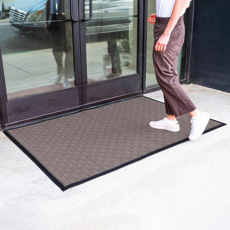 Tapis d'entrée antidérapant Fordville, Beige, 48" W x 72" L