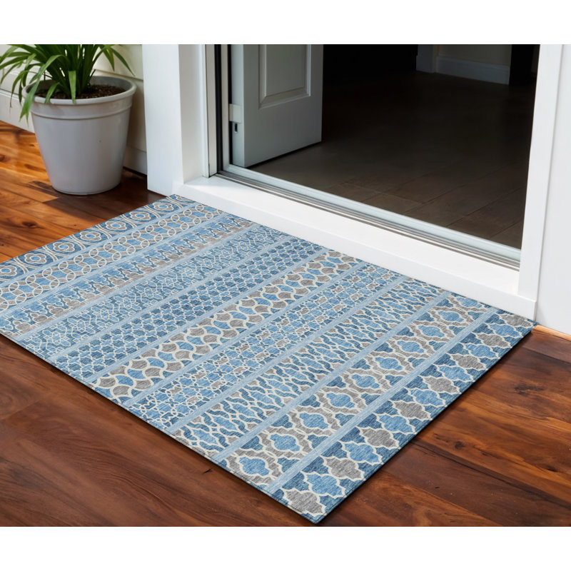 HomeRoots 3' X 5' Sky Blue And Denim Blue Quatrefoil Washable Indoor Outdoor Area Rug