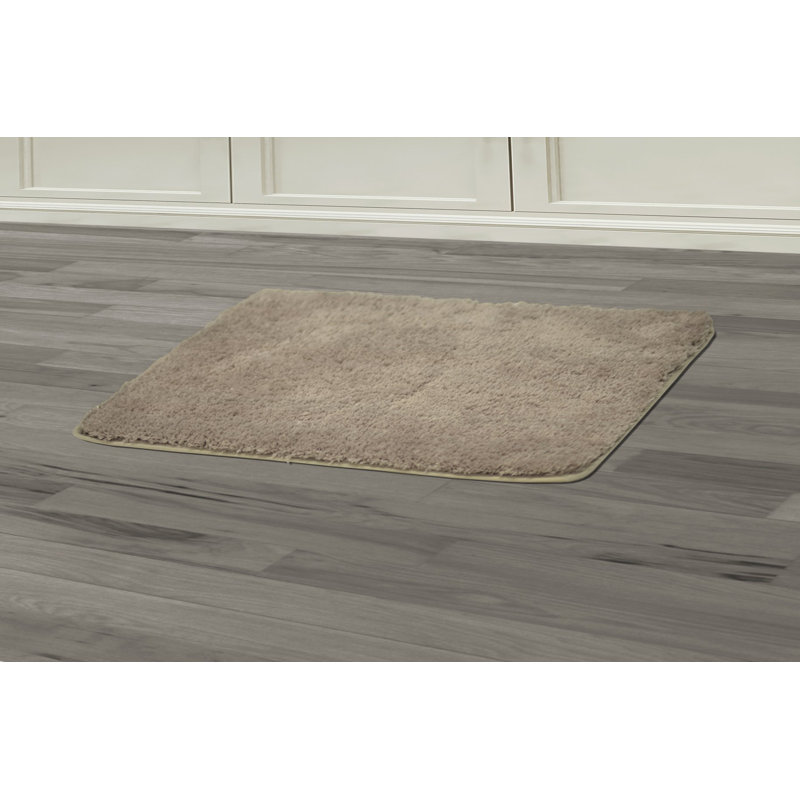 Eiliyah Microfiber Non-Slip Bath Mat, Mocha, 21" W x 34" L