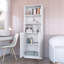 Bibliothèque à 2 portes en blanc, créant une solution de rangement élégante en blanc avec des tablettes ouvertes et à double porte