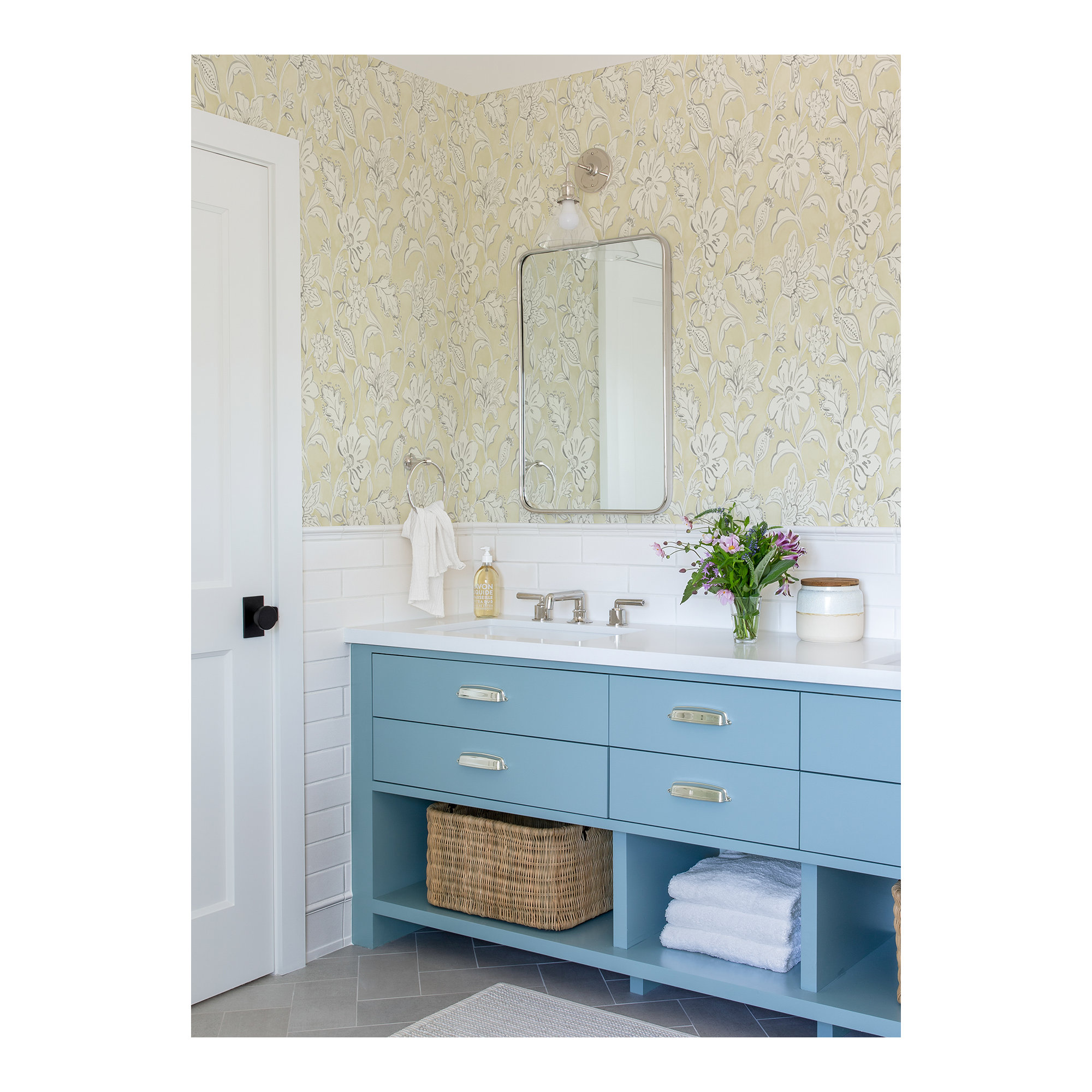Chelsea Floral Wallpaper, Yellow