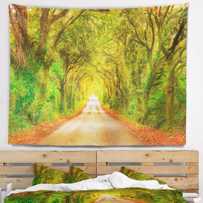 Tapisserie «Forest Fall Greenery and Road», H 78 po x l 92 po