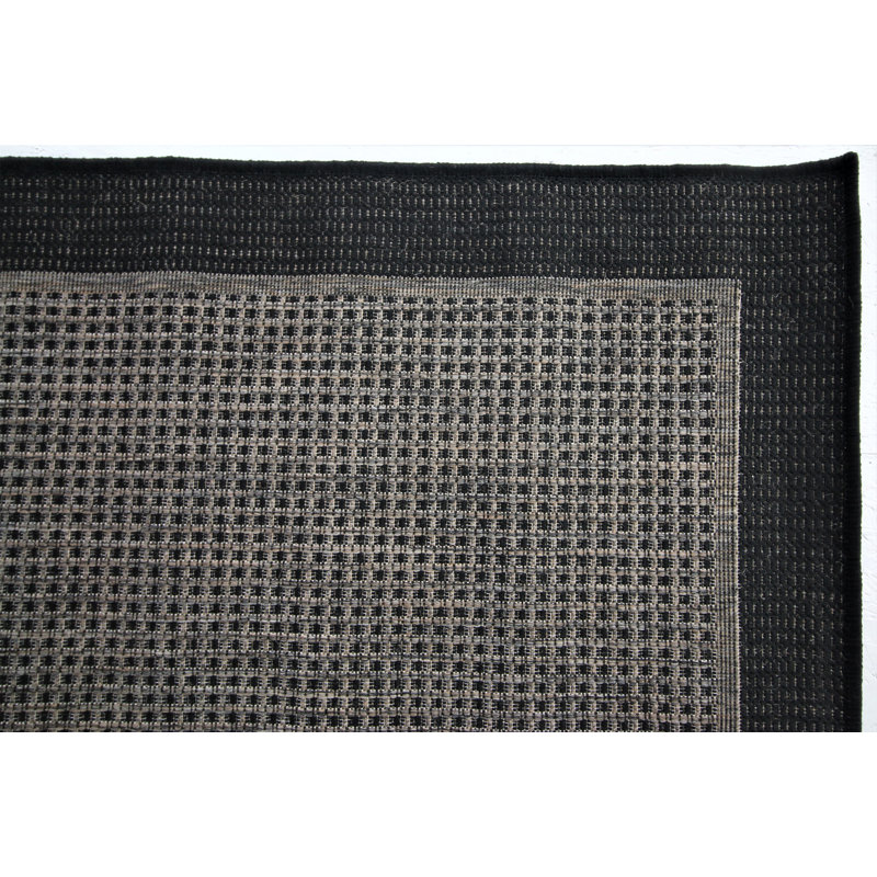 Tapis noir Nekoma, Rectangle 5 pi 2 po x 7 pi 2 po