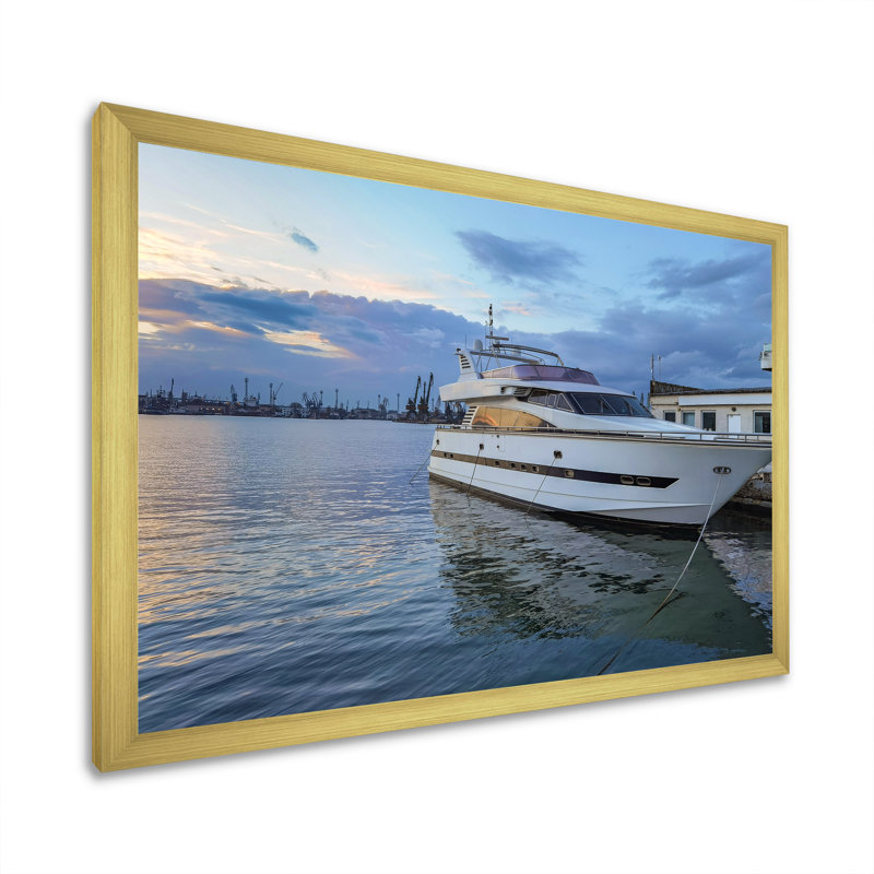 Yacht, bateau, sérénité, photo sur toile, H 24 po x l 32 po x P 1 po, Encadrement doré