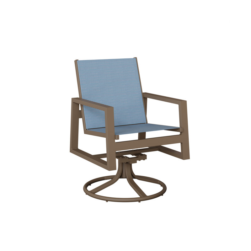 Chaise berçante pivotante berçante Vida de Berlin Gardens, Dupione près de la piscine, Argile