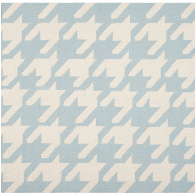 Mccall Hand Woven Flat Weave Wool/Cotton Houndstooth Rug in Light Blue/Ivory