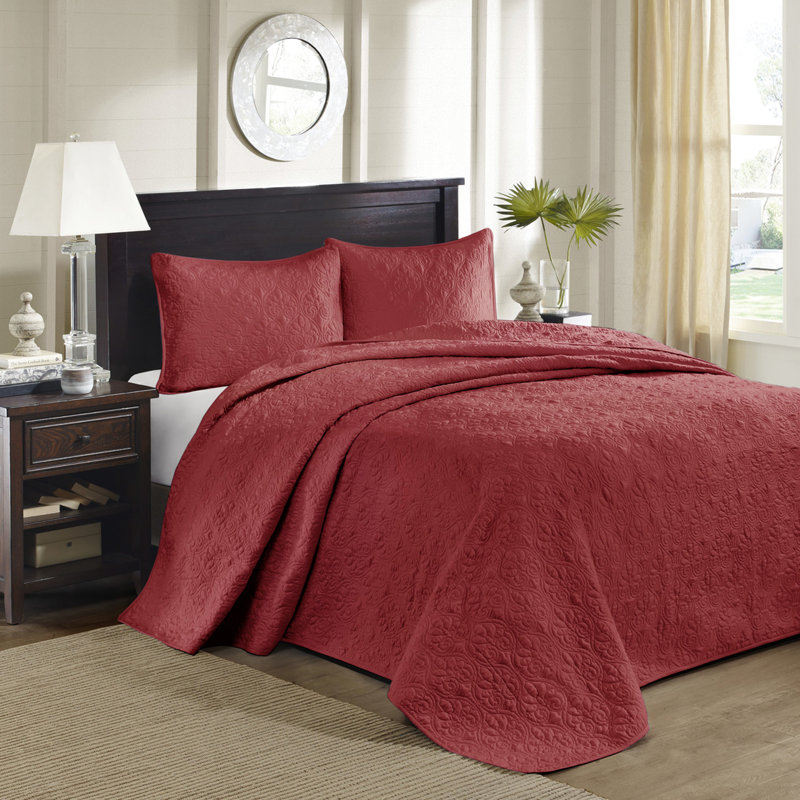 Queen Size Red Reversible Bedding - Quilting Beauty Pre-washed Cotton Filling Comfort Oversized For Ideal Coverage 2 Shams Included Machine Washable Bed Charm Peace Drape