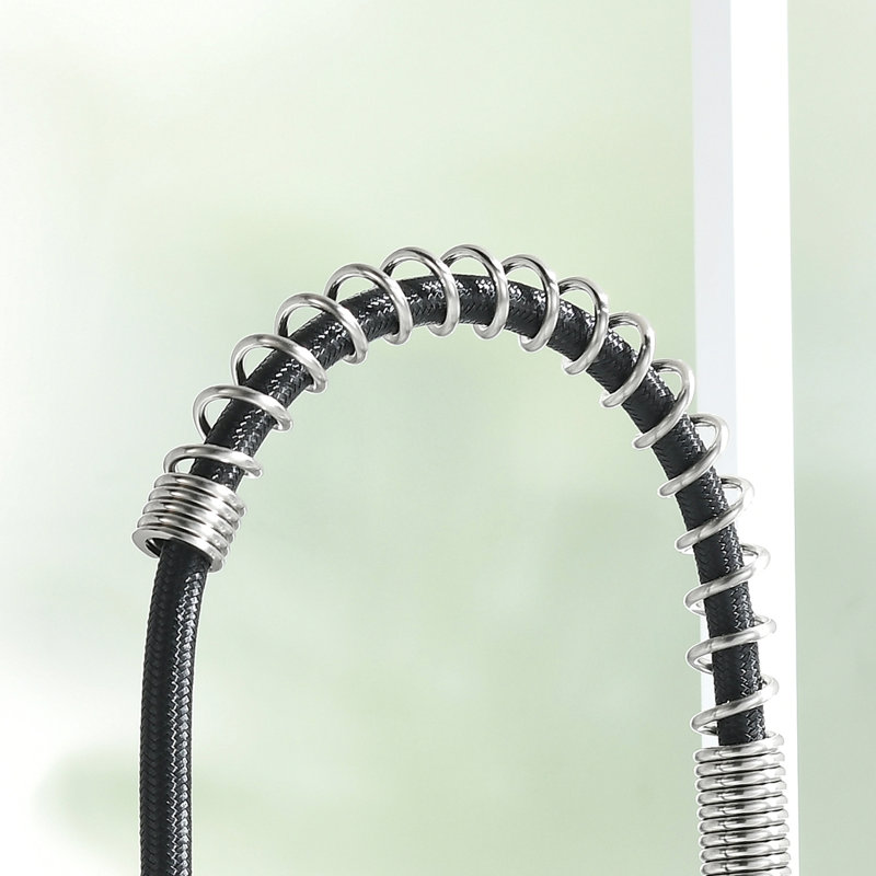 Robinet d'évier de cuisine avec fonction rétractable - noir et nickel, fonctions de jet de jet, tête de robinet contemporaine en nickel facile d'entretien, fabrication, gain de temps d'installation