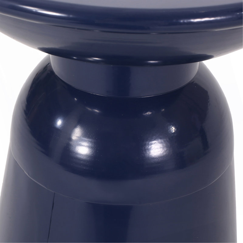 Table d'appoint en métal d'extérieur exceptionnelle avec attrait moderne et structure stable