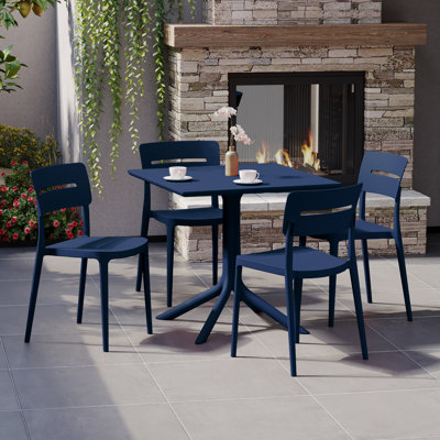 Ensemble repas carré pour 4 personnes